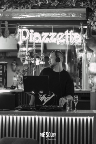 The-Society-by-Piazzetta-Bacau-Damian-Draghici-199