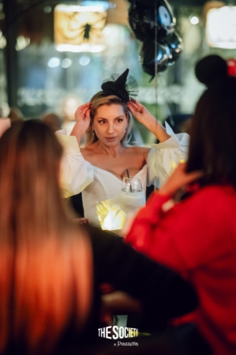 f21afc1f-2371-44d6-b5b6-58b54afc71de