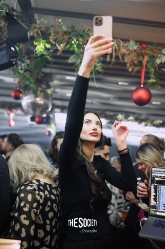 TheSocietybypiazzetta-Trupa-Feelings-09.52.44-3