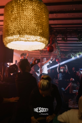 TheSocietybypiazzetta-Trupa-Feelings-09.52.44-7