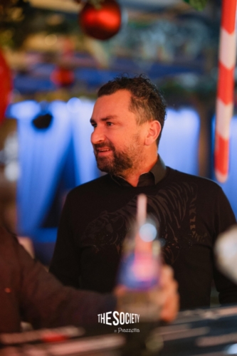 TheSocietybypiazzetta-Trupa-Feelings-09.52.46-11