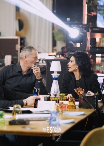 TheSocietybypiazzetta-Trupa-Feelings-09.52.46-4