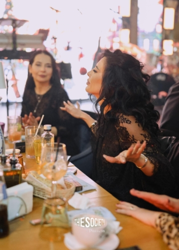 TheSocietybypiazzetta-Trupa-Feelings-09.52.49-2