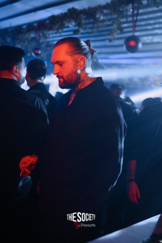 TheSocietybypiazzetta-Trupa-Feelings-09.53.33-7