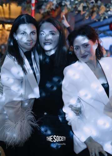 TheSocietybypiazzetta-Trupa-Feelings-09.53.33