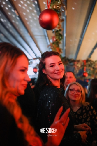 TheSocietybypiazzetta-Trupa-Feelings-09.59.37-5