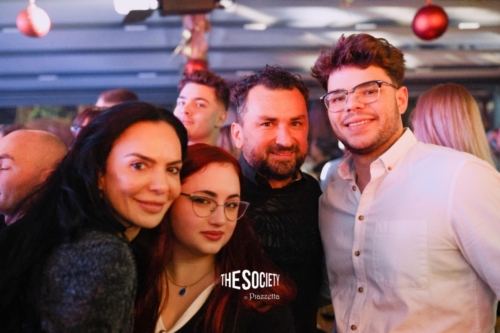 TheSocietybypiazzetta-Trupa-Feelings-09.59.37-6