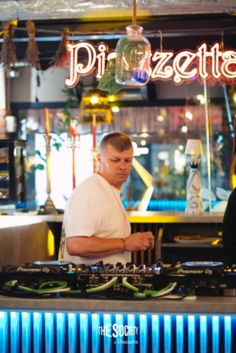 The-society-by-Piazzetta-Misha-Miller3