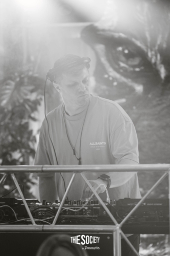 The-society-by-Piazzetta-Victor-Biliac-206