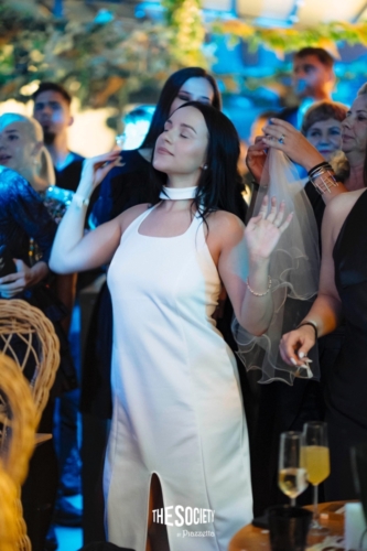 1981c895-61cf-4e0b-ac9d-092816fe166c