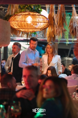 b89b2542-ee11-404e-830c-2cd72e463f5c